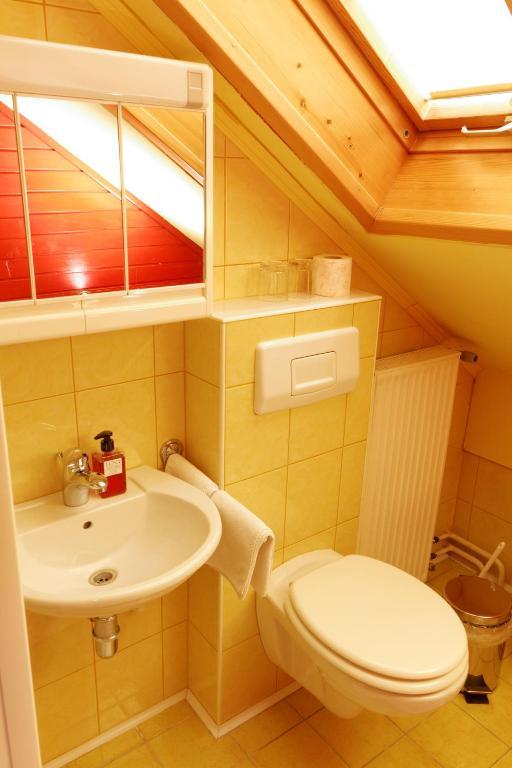 Pod Orehi Guest House Loče pri Poljčanah Quarto foto