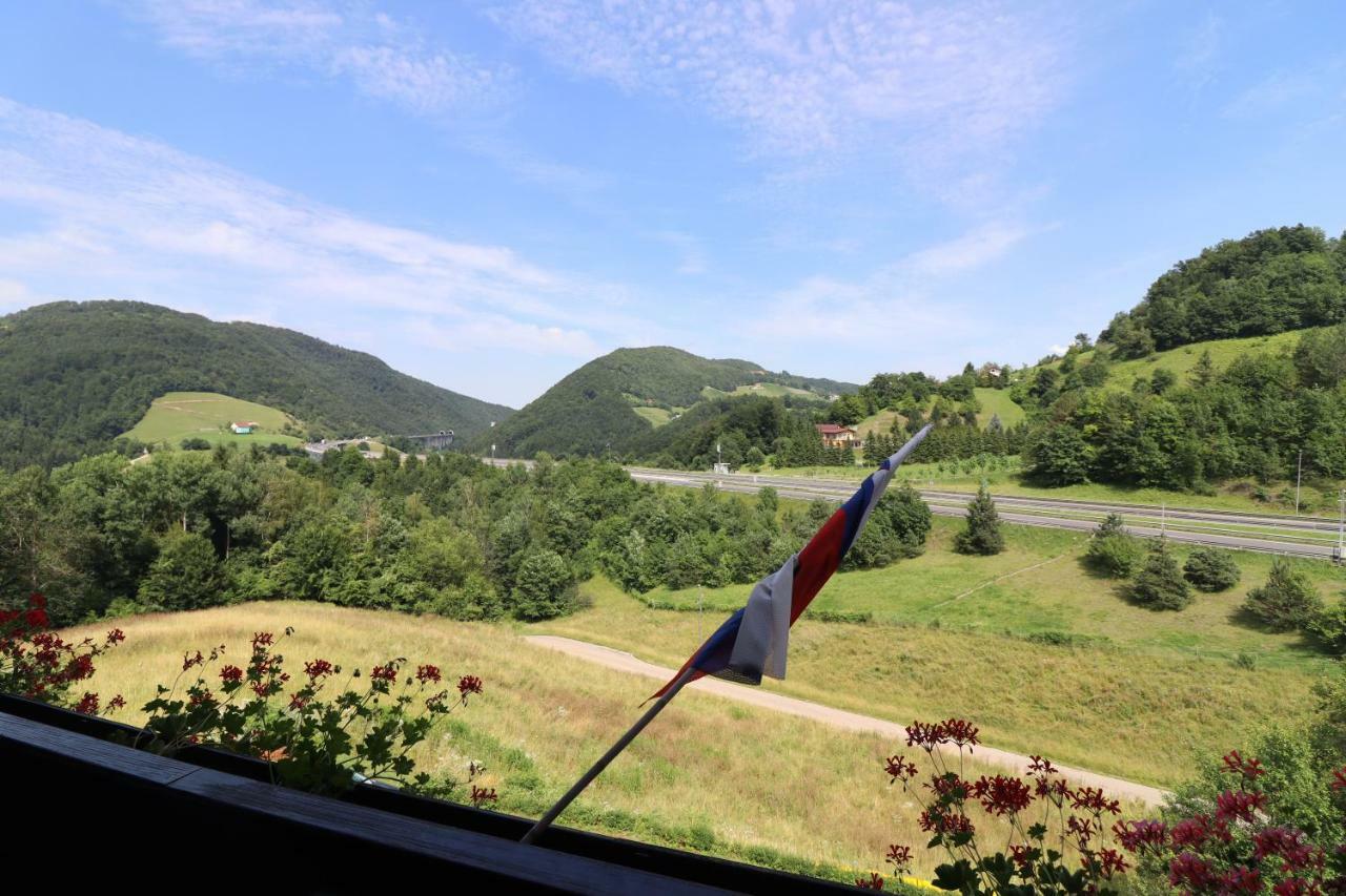 Pod Orehi Guest House Loče pri Poljčanah Exterior foto